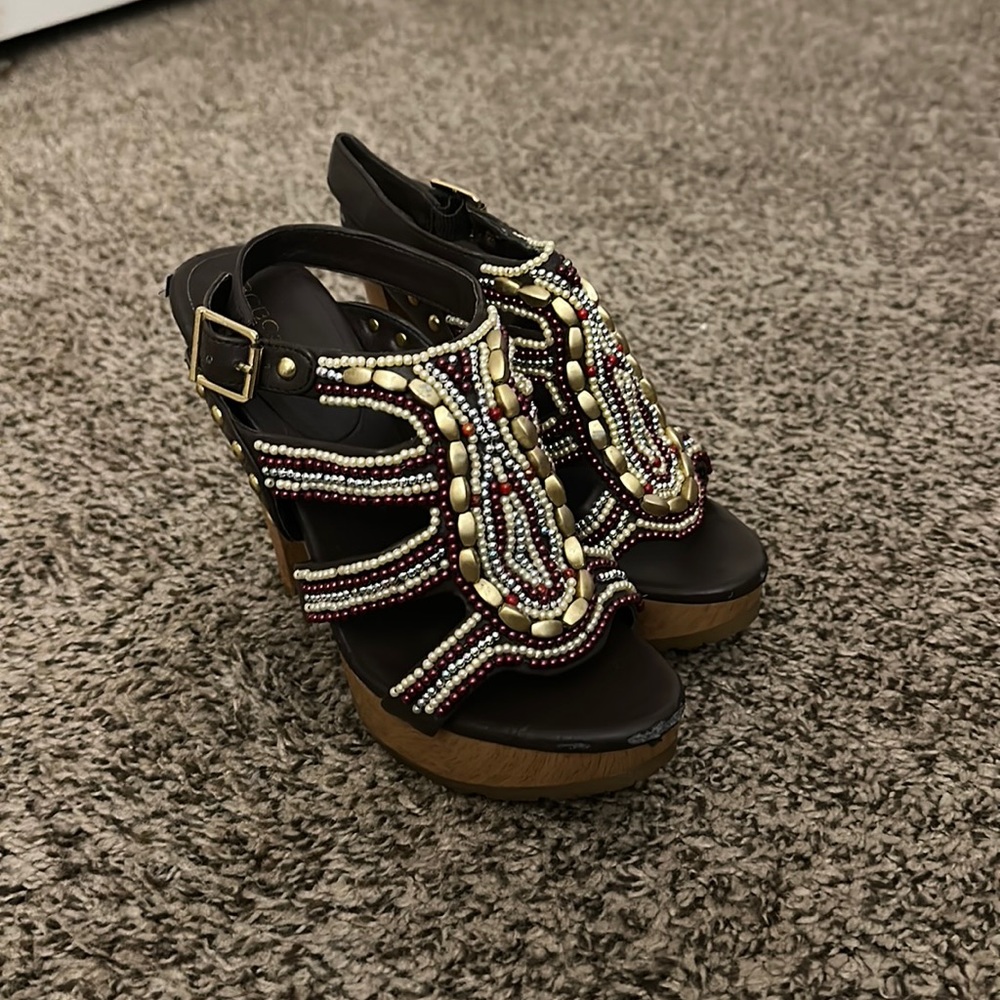 Women’s BCBGeneration platform pumps